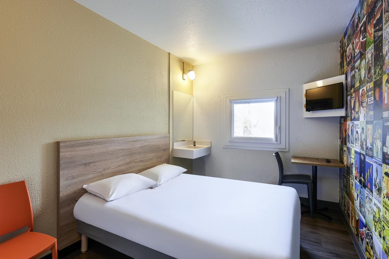 Hotelf1 Sur Orge Hotel